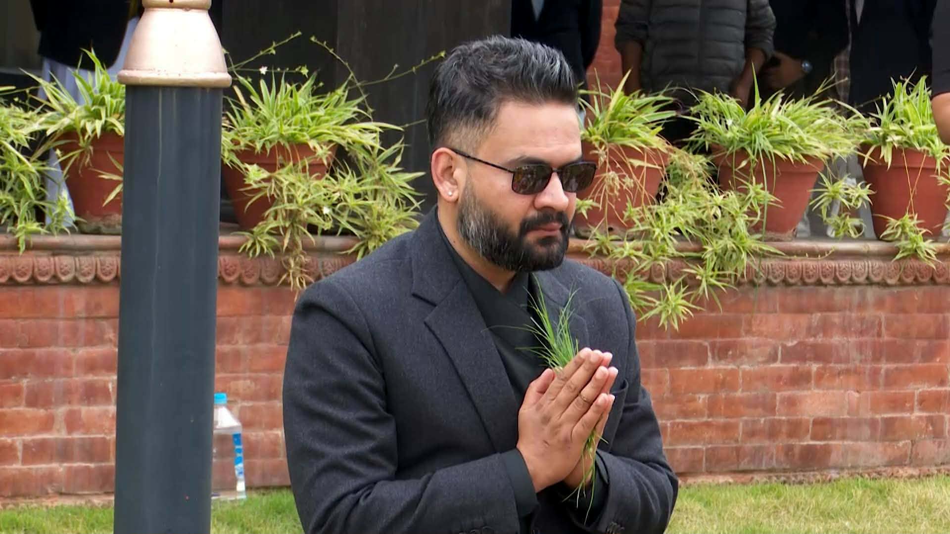 प्रधानमन्त्री शाहको निर्देशन: दैनिक कामको विवरण समयमै बुझाउन परिपत्र - BishwaKhabar.Com