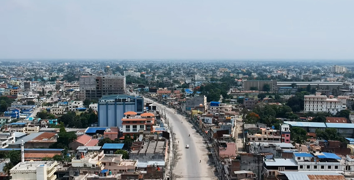पर्यटक भिसामा प्रशिक्षण चलाएको आरोप : विराटनगरबाट ६ विदेशी पक्राउ - BishwaKhabar.Com